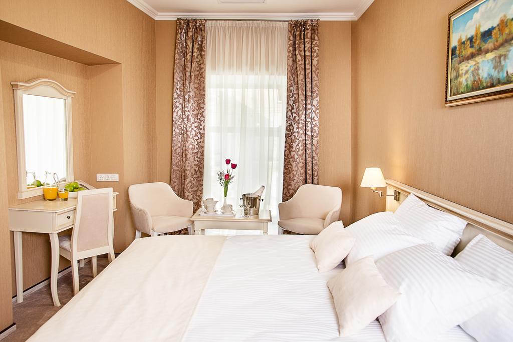 Pletnevskiy Inn Carcóvia Exterior foto